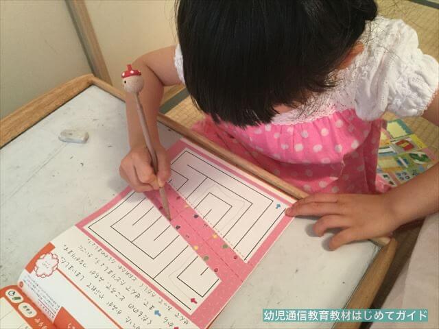 学研の幼児ワーク「めいろ」6歳の問題、道が破れている難易度が高い問題
